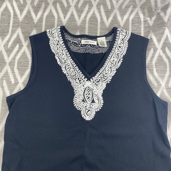 Laura Ashley Ribbed Sleeveless Sweater Shell with White beading - Picture 2 of 3